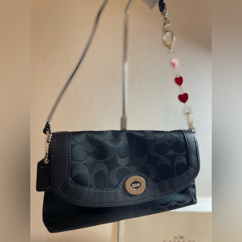 SOLD SOLD.  Black Coach mini Bag🖤